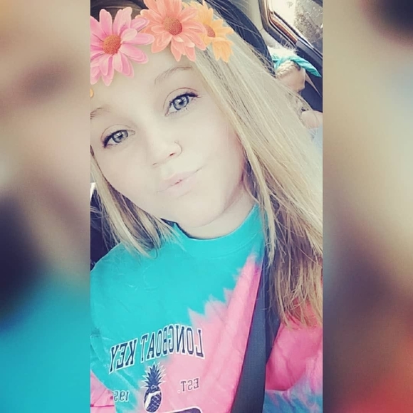 Meet your Posher, Alison - Picture 1 of 1